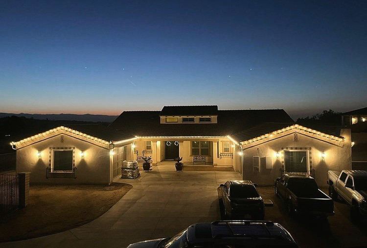 Single story dual wing dusk — Christmas light installation in Riverside, CA